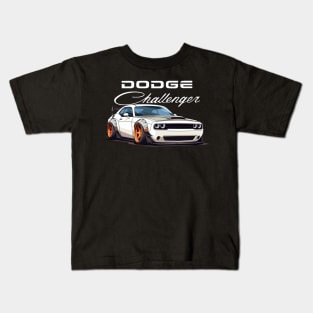 challenger RT stanced Kids T-Shirt